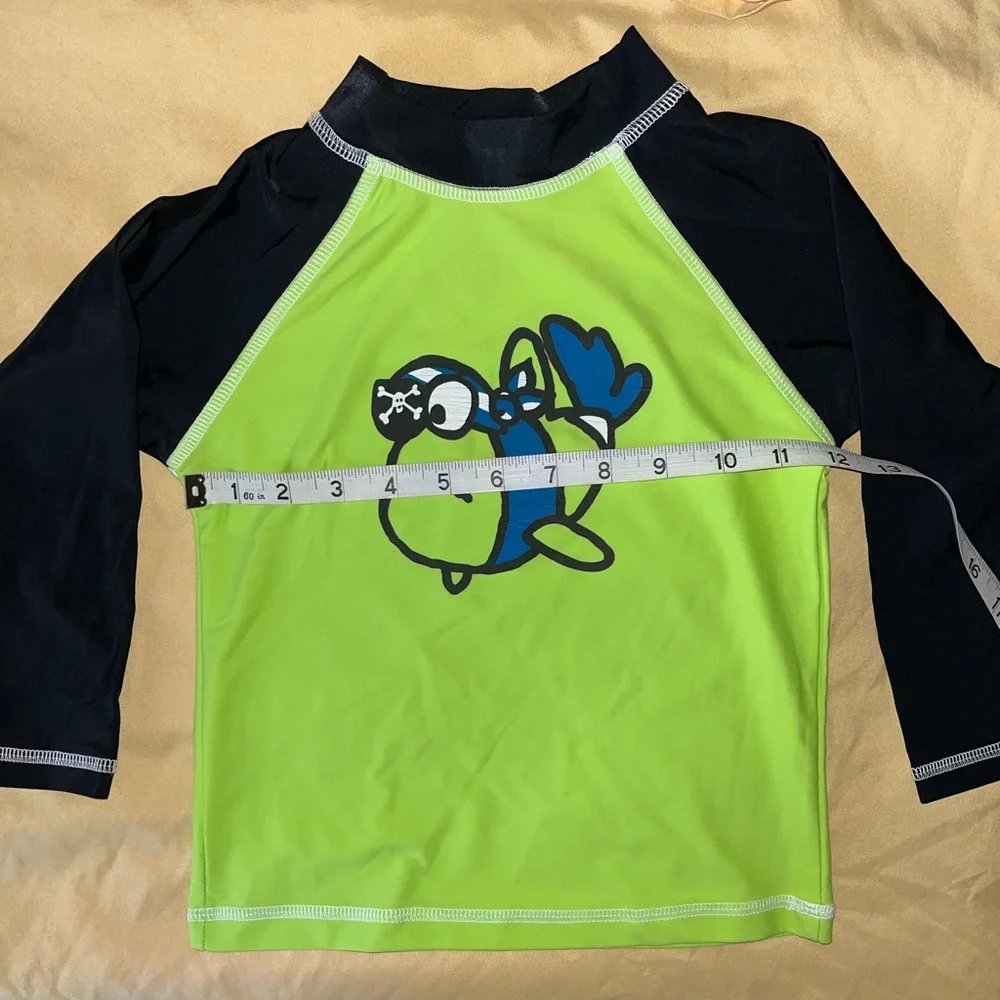 Flap Happy Kids UV 50 NWT Graphic Pirate Fish Rash Guard Swim Top Size 4